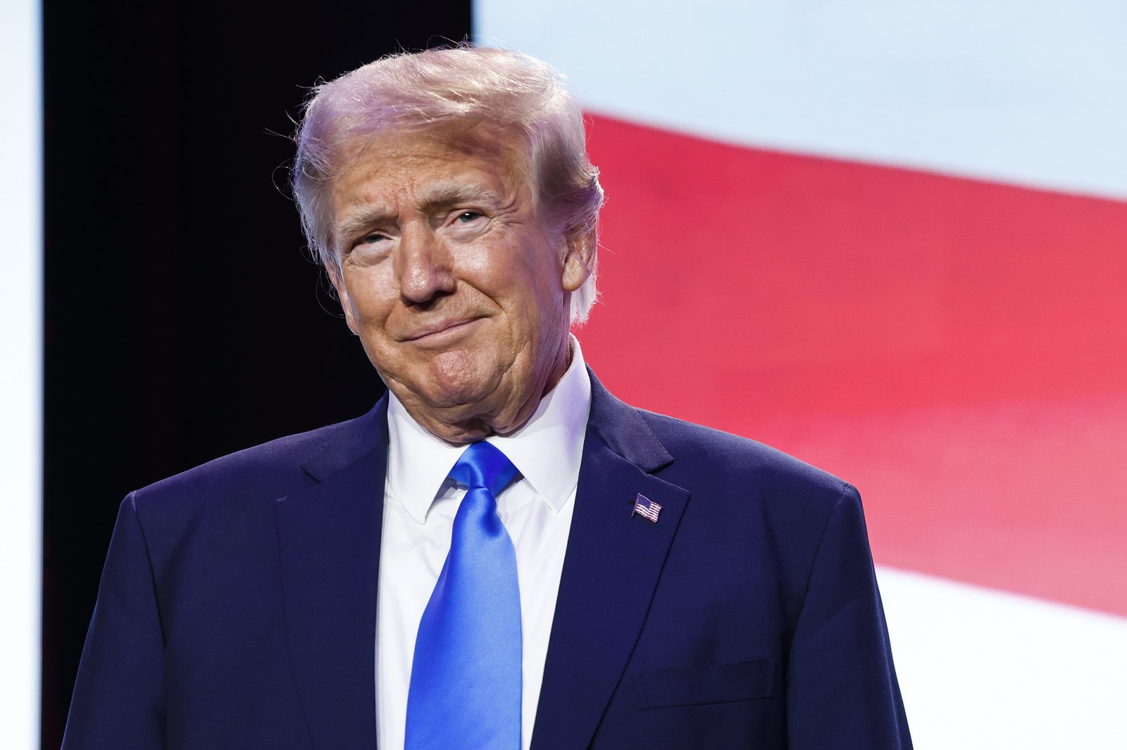 U.S. Raises Tariffs and Tightens Duties on Chinese Low-Value Imports as Trade War Escalates