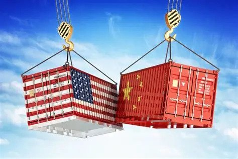 Surge in China Exports as U.S. Tariff Clock Ticks Down
